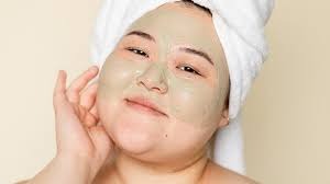 How Natural Ingredients in Skin Care Products Enhance Your Glow